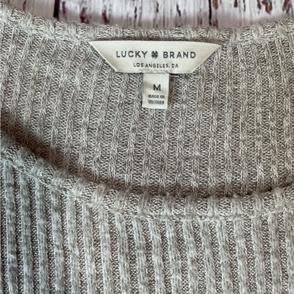 Lucky Brand long sleeve sweater. Size M. - Picture 3 of 8